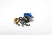 Load image into Gallery viewer, Fuelab Bracket &amp; Hardware Kit for 515xx/525xx Series Regulators