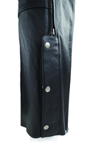 Load image into Gallery viewer, River Road Plains Leather Chaps Black - Large