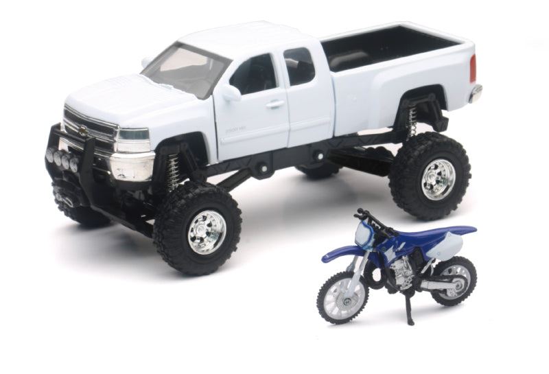 New Ray Toys Chevolet Silverado with Yamaha Dirt Bike/ Scale - 1:32