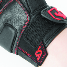 Load image into Gallery viewer, Speed and Strength Twist of Fate Leather Gloves Black/Red - Small